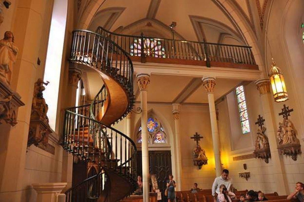 Stairs/railings