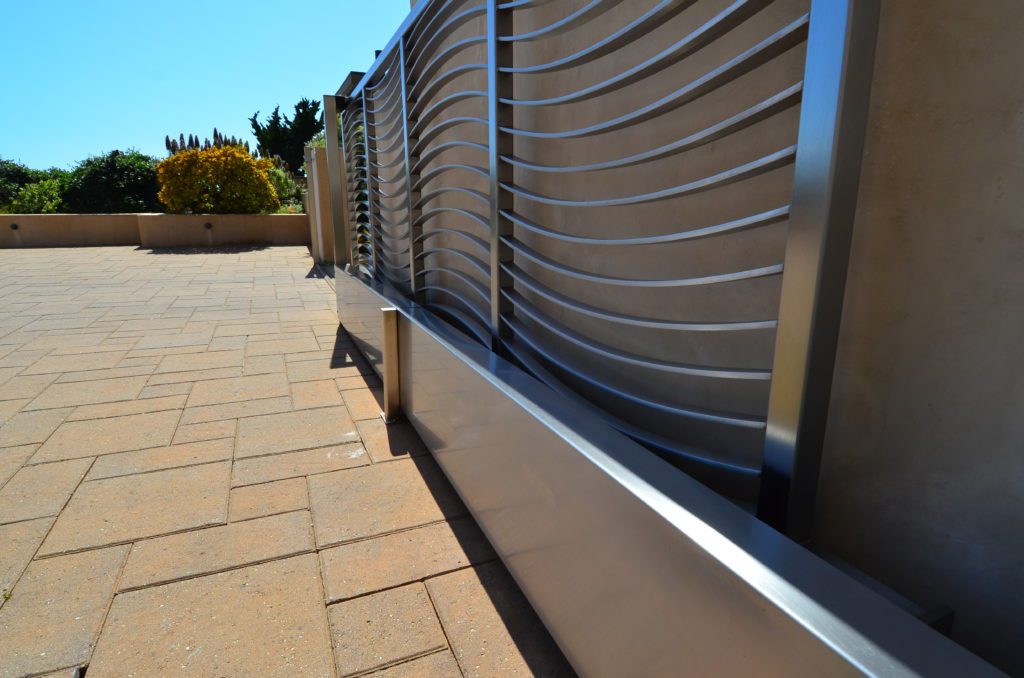 Stainless steel passivation and polishing